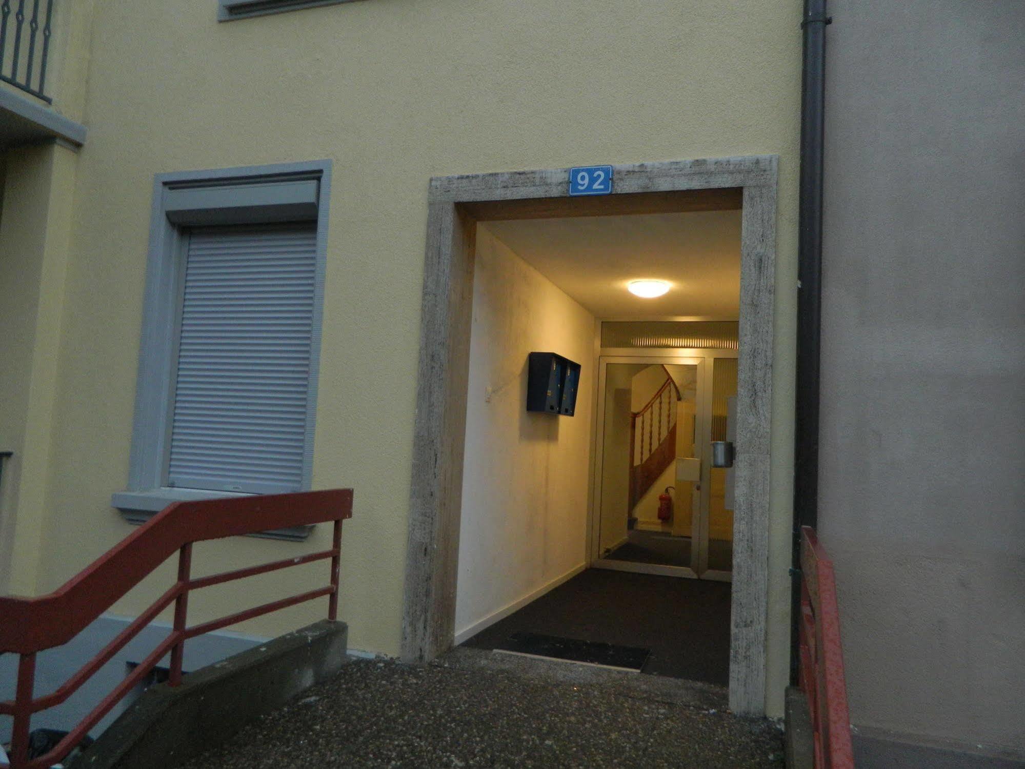 Apartamento Rent A Delsbergerallee - Self Check-in